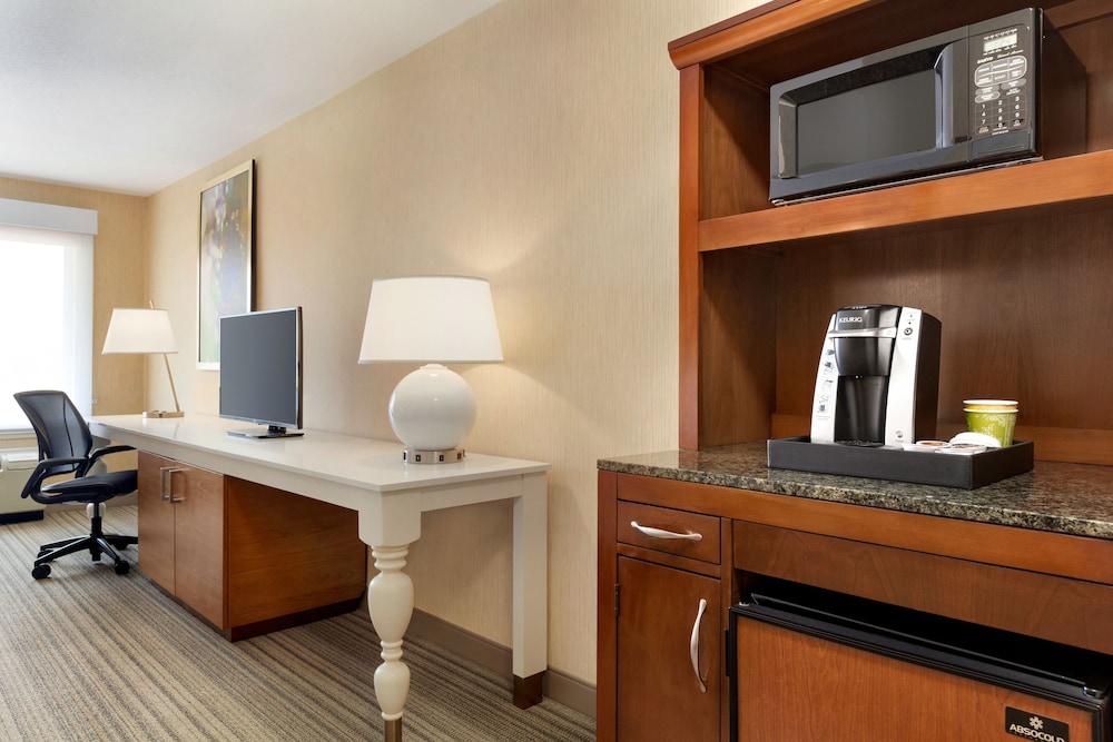 Hilton Garden Inn Roseville Zewnętrze zdjęcie