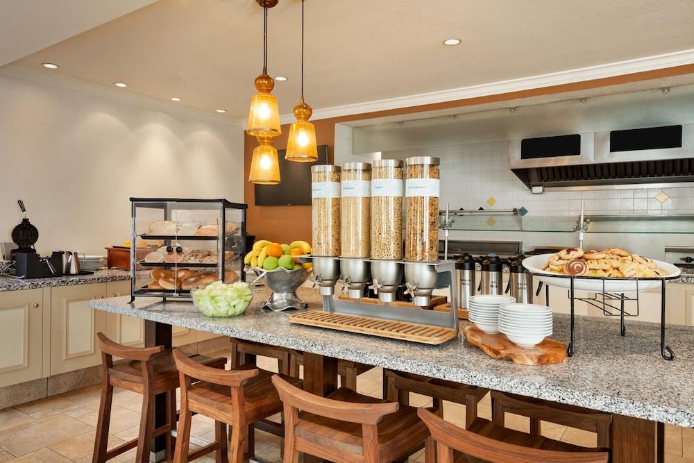 Hilton Garden Inn Roseville Zewnętrze zdjęcie