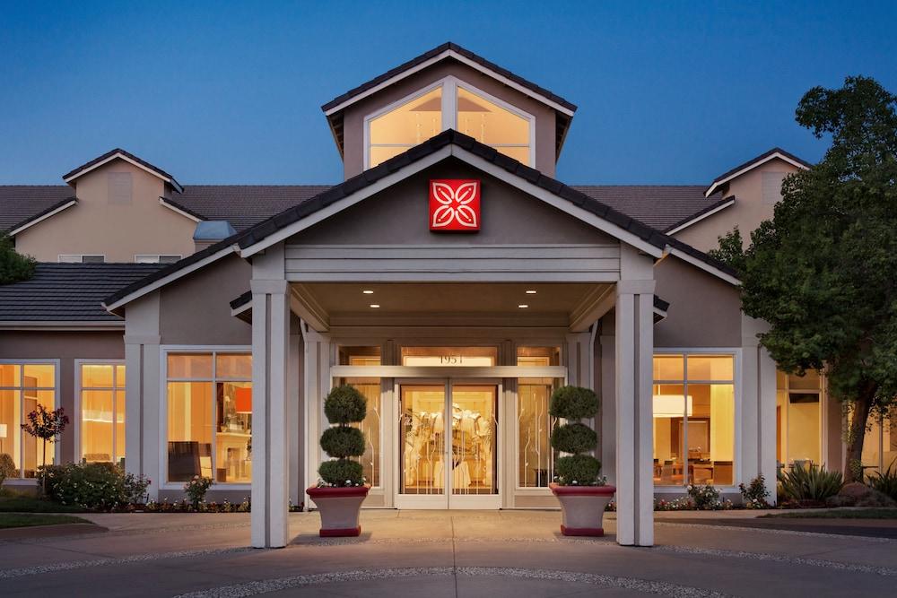 Hilton Garden Inn Roseville Zewnętrze zdjęcie