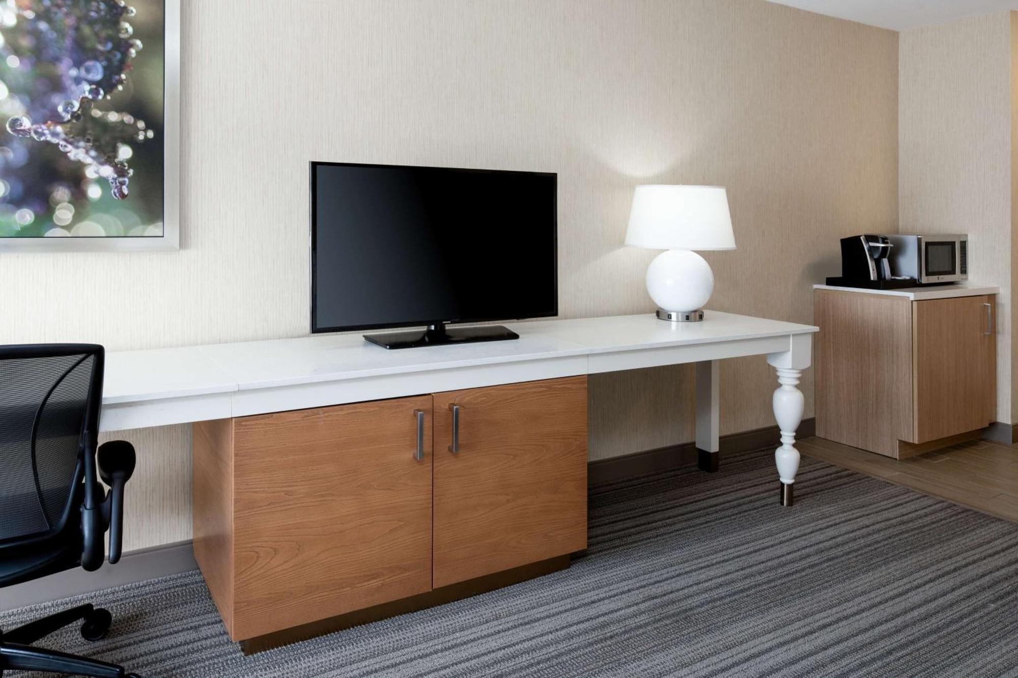 Hilton Garden Inn Roseville Zewnętrze zdjęcie